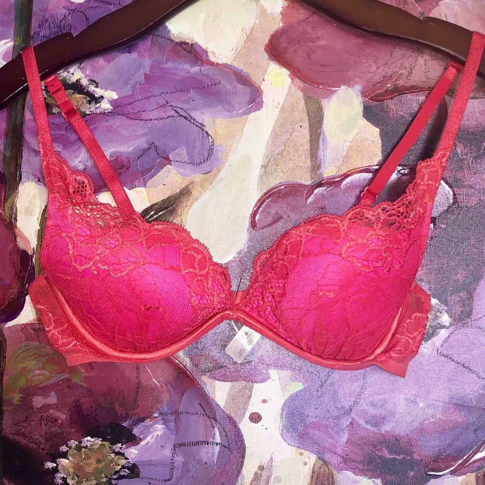 Victoria secret plunge push up bra